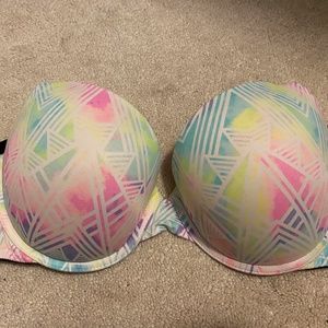 Push-Up Bra (do not purchase)